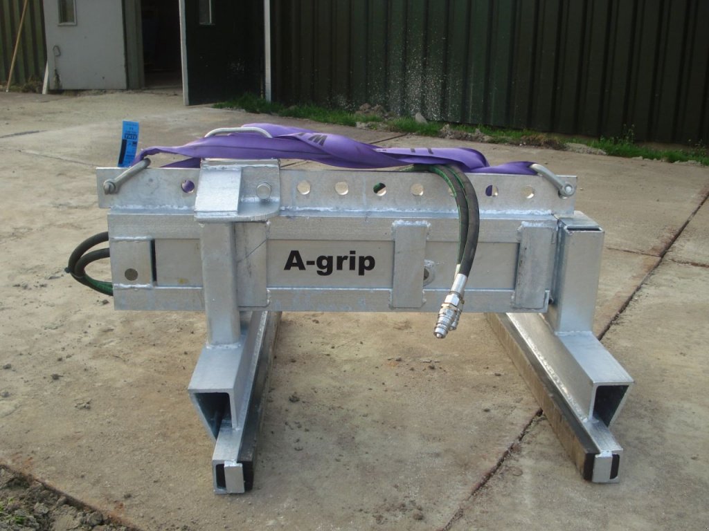 Greifer tip Sonstige helpend handje, Neumaschine in ZEGVELD (Poză 1)