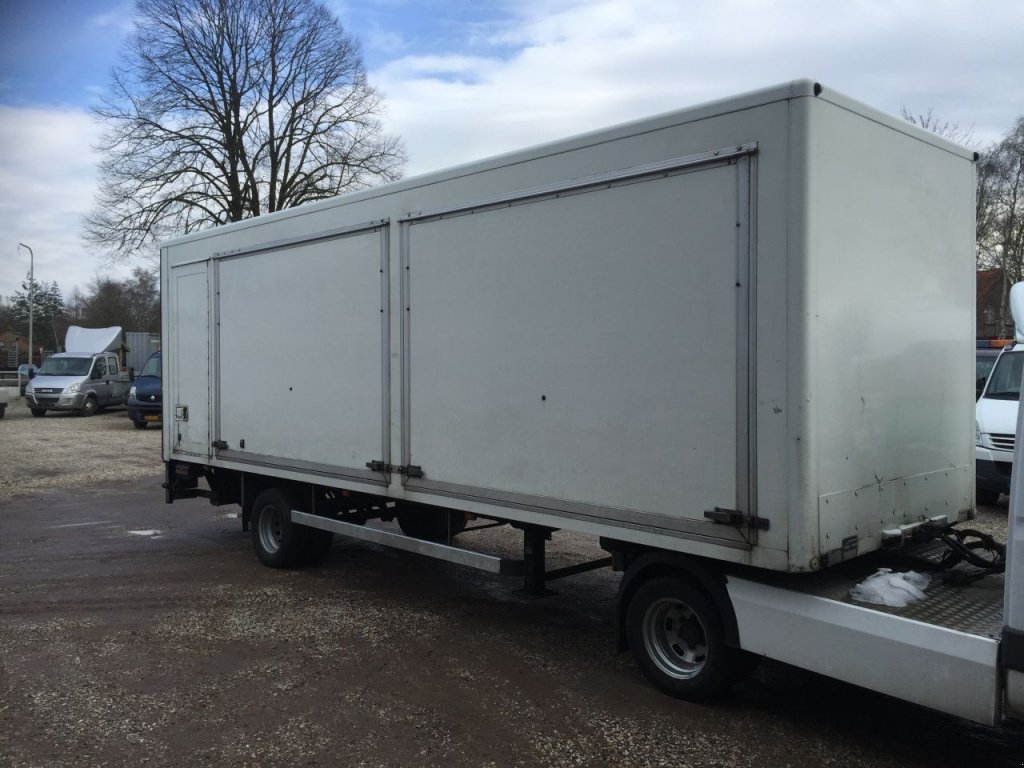 PKW-Anhänger Türe ait Sonstige be oplegger veldhuizen 7.5 ton be oplegger veldhuizen 7.5 ton be oplegger 2 luifels laadklep, Gebrauchtmaschine içinde Putten (resim 4)