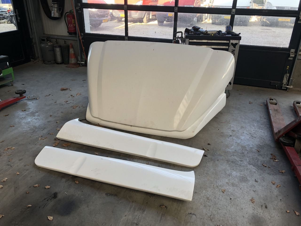 PKW-Anhänger typu Sonstige be trekker onderdelen parts be trekker onderdelen parts dak spoilers bladveren ketels, Gebrauchtmaschine v Putten (Obrázok 4)