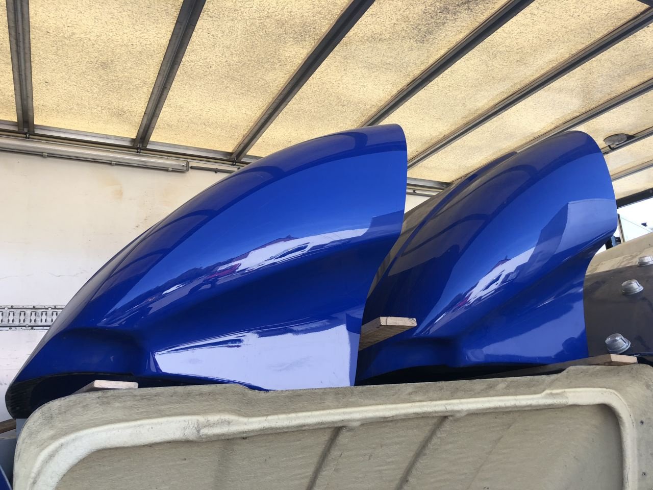 PKW-Anhänger typu Sonstige be trekker onderdelen parts be trekker onderdelen parts dak spoilers bladveren ketels, Gebrauchtmaschine v Putten (Obrázok 2)