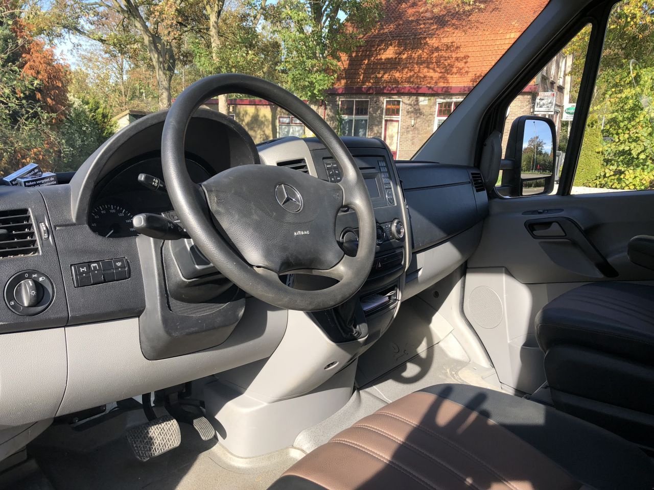Sonstige Transporttechnik typu Sonstige Mercedes 319 Sprinter 4x4 Mercedes 319 Sprinter 4x4 luchtgeremd slaap cabine v6 319, Gebrauchtmaschine v Putten (Obrázek 10)