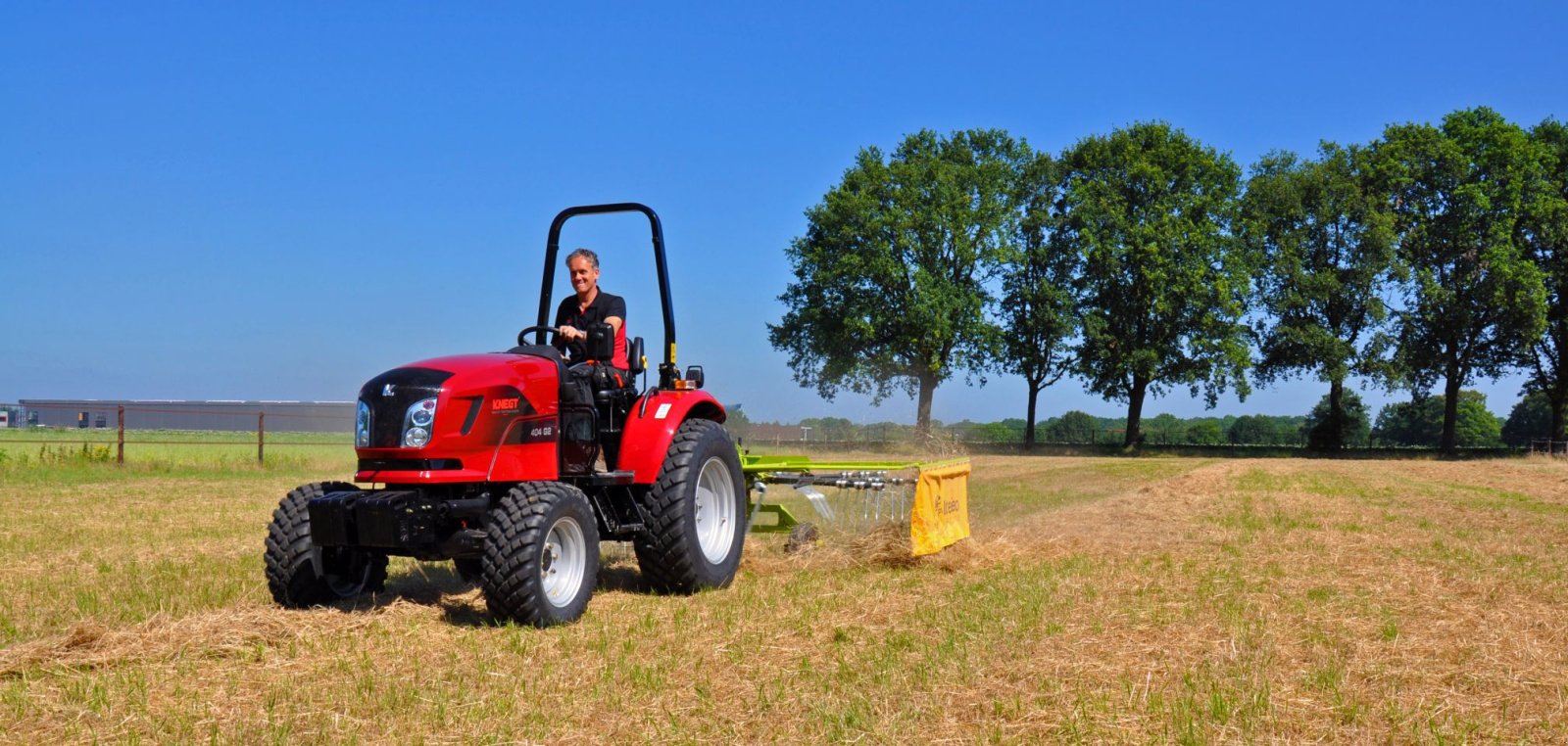 Traktor of the type Knegt 404G2 40PK compact tractor 4x4, Neumaschine in Veldhoven (Picture 2)