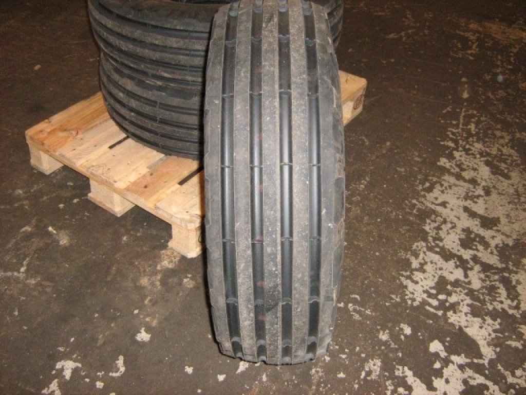 Reifen tip Sonstige 12-16 Russer dæk, Gebrauchtmaschine in Ribe (Poză 2)