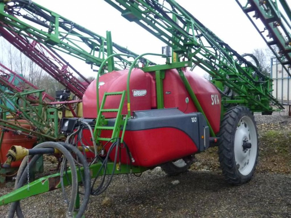 Feldspritze of the type Sonstige SVX 250 TDY 28, Gebrauchtmaschine in CORMENON (Picture 2)