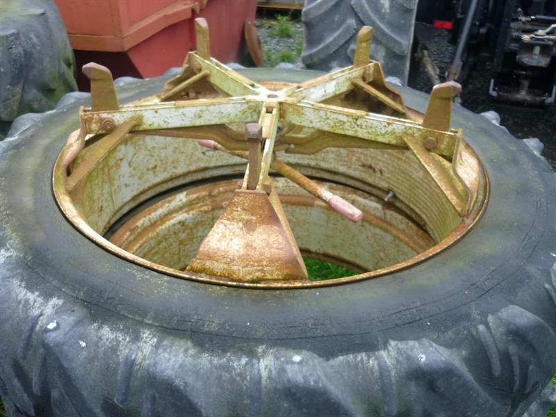 Zwillingsrad typu Molcon 13.6X38 5 BRAS, Gebrauchtmaschine v CORMENON (Obrázek 1)