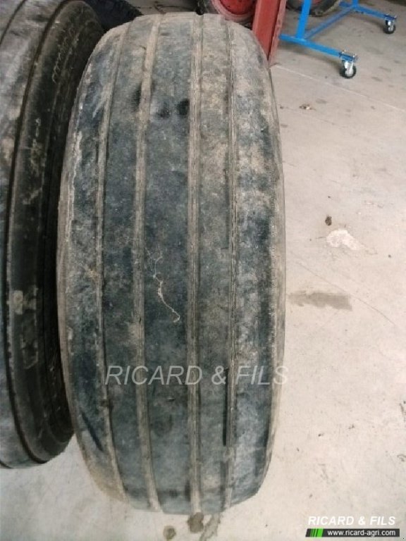 Reifen типа Dunlop Avion 38x11, Gebrauchtmaschine в LA SOUTERRAINE (Фотография 2)