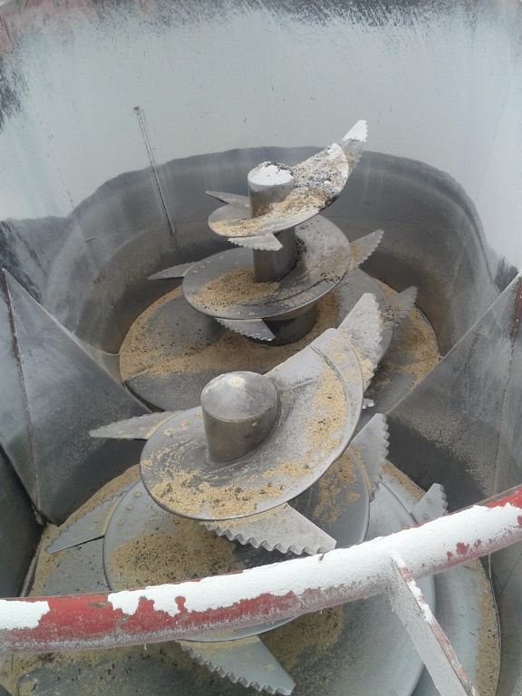 Futtermischwagen типа AGM 2 W 240, Gebrauchtmaschine в CIVENS (Фотография 4)