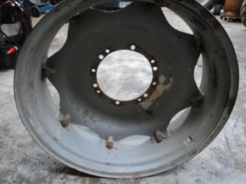 Sonstige Räder & Reifen & Felgen des Typs Titan JANTE W10X32, Gebrauchtmaschine in MOULLE (Bild 3)
