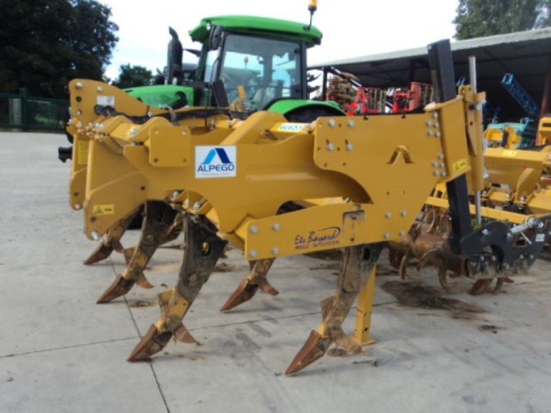 Sonstige Bodenbearbeitungsgeräte du type Alpego CRACKER 3 M, Gebrauchtmaschine en MOULLE (Photo 1)