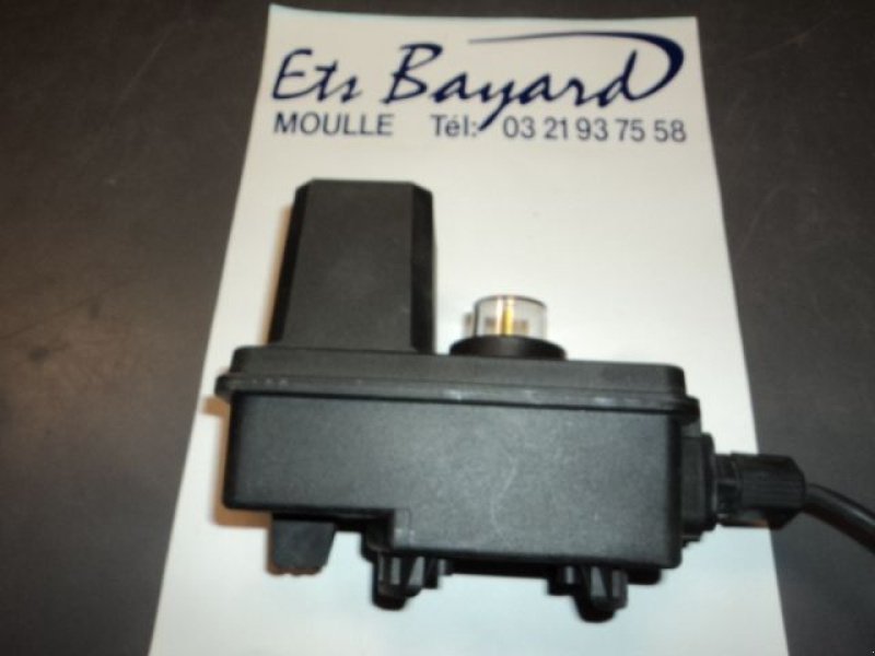 Sonstige Düngung & Pflanzenschutztechnik typu Teejet VANNE DE COUPURE TEEJET, Gebrauchtmaschine v MOULLE (Obrázek 2)