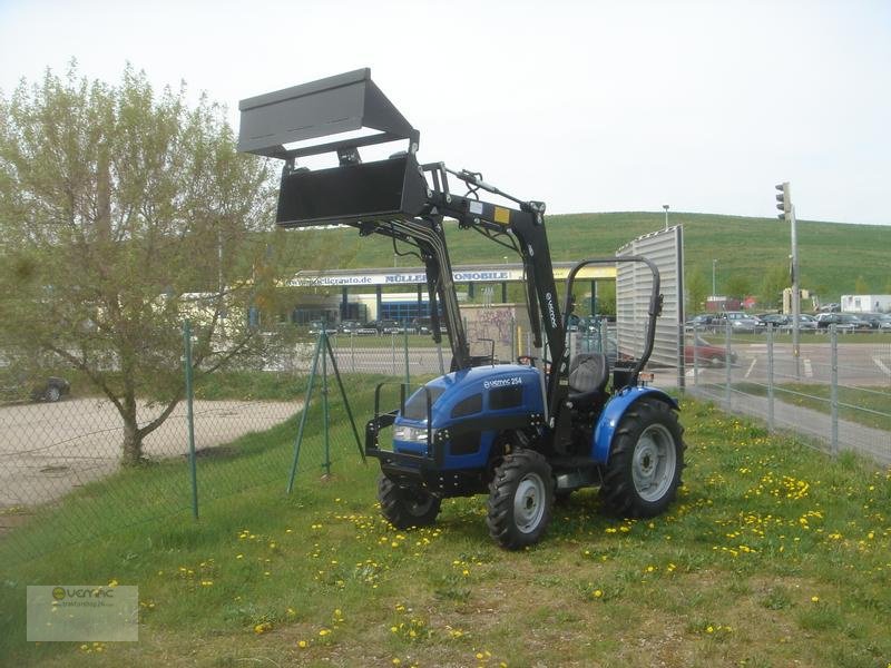 Weinbautraktor tipa Mahindra Mahindra VT254 mit 25PS Traktor und mit Frontlader Schlepper, Neumaschine u Sülzetal OT Osterweddingen (Slika 2)