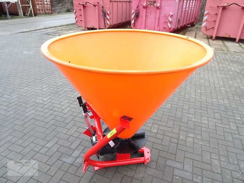 Schneepflug типа Dexwal Salzstreuer Düngerstreuer Streuer Trichterstreuer 200 Liter, Neumaschine в Osterweddingen / Magdeburg (Фотография 3)