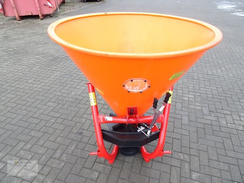 Schneepflug du type Dexwal Salzstreuer Düngerstreuer Streuer Trichterstreuer 400 Liter, Neumaschine en Sülzetal OT Osterweddingen (Photo 12)