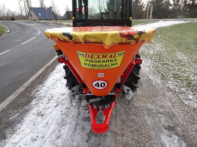 Schneepflug des Typs Dexwal Salzstreuer Düngerstreuer Streuer Trichterstreuer 300 Liter, Neumaschine in Sülzetal OT Osterweddingen (Bild 5)