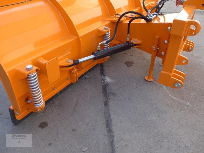 Schneepflug typu Vemac Profi 260 260cm Schneeschild Schneeschieber Schneepflug NEU, Neumaschine v Sülzetal OT Osterweddingen (Obrázek 10)