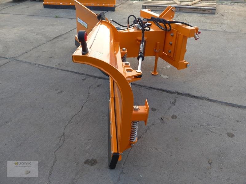 Schneepflug of the type Vemac Vario Premium 330 Schneepflug Schneeschild Schneeschieber, Neumaschine in Sülzetal OT Osterweddingen (Picture 2)