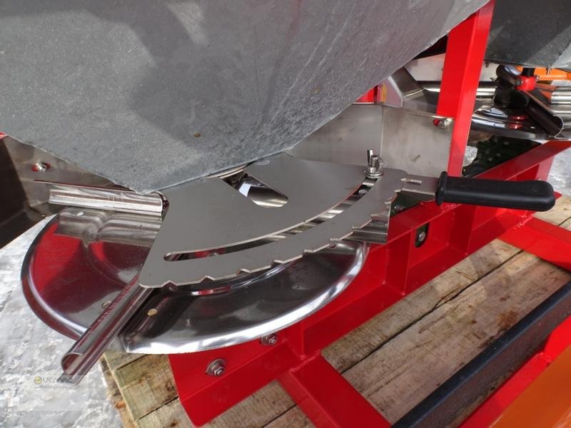 Schneepflug des Typs Vemac Zweischeibenstreuer 2 Scheiben Streuer Salzstreuer 1000L, Neumaschine in Sülzetal OT Osterweddingen (Bild 13)