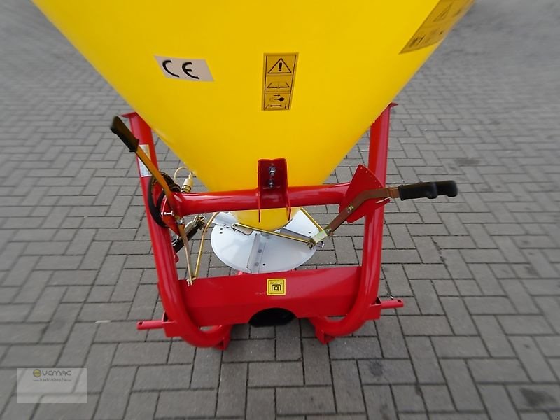 Schneepflug du type Vemac Smart 200 Streuer Salzstreuer Düngerstreuer Winterdienst NEU, Neumaschine en Sülzetal OT Osterweddingen (Photo 3)