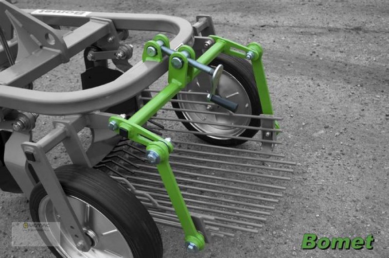Kartoffelroder des Typs BOMET Z655/1 Kartoffelroder Roder Kartoffel Schwingsiebroder NEU, Neumaschine in Sülzetal OT Osterweddingen (Bild 7)