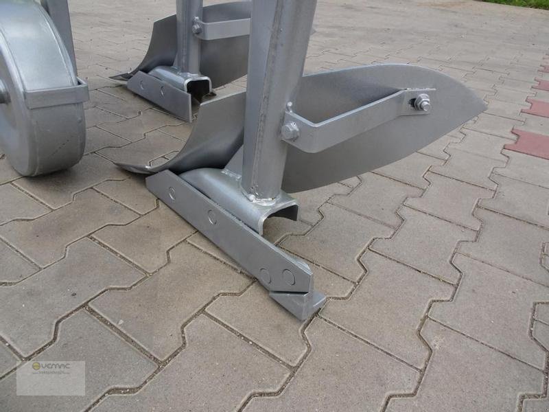 Pflug of the type BOMET Zweischarpflug Zweischar Pflug Bomet Lyra 20cm Beetpflug Neu, Neumaschine in Sülzetal OT Osterweddingen (Picture 11)