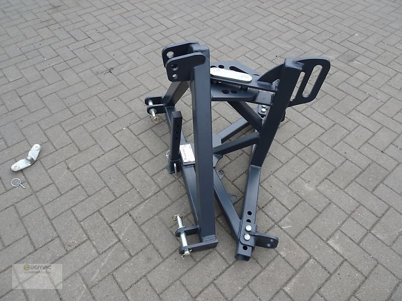 Sandstreuer & Salzstreuer типа Vemac Nachlaufeinrichtung für Reitbahnplaner Reitplatzplaner Planer Platzplaner Adapter Neu, Neumaschine в Sülzetal OT Osterweddingen (Фотография 6)