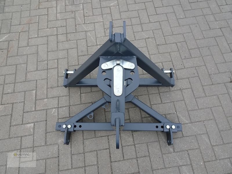 Sandstreuer & Salzstreuer типа Vemac Nachlaufeinrichtung für Reitbahnplaner Reitplatzplaner Planer Platzplaner Adapter Neu, Neumaschine в Sülzetal OT Osterweddingen (Фотография 7)