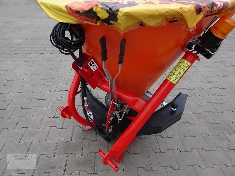 Schneepflug of the type Dexwal 400H Salzstreuer Streuer Traktor Winter hydraulische Öffnung, Neumaschine in Osterweddingen / Magdeburg (Picture 12)