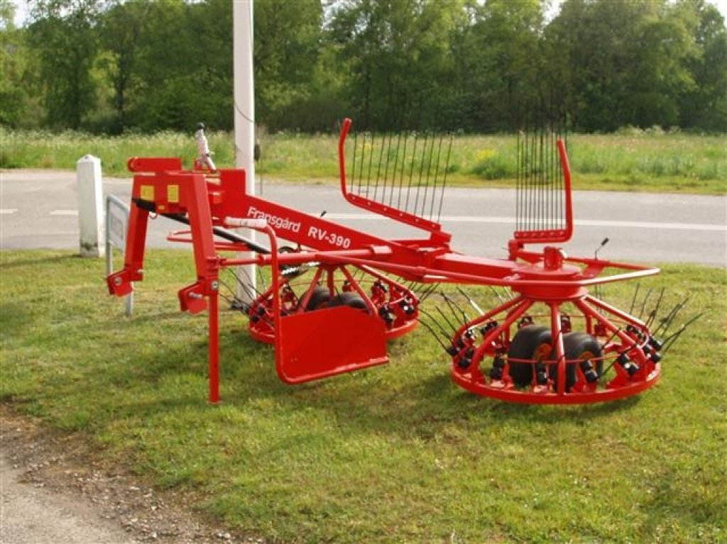 Schwader του τύπου Fransgard RV-390, Gebrauchtmaschine σε Viborg (Φωτογραφία 4)