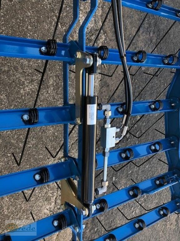 Striegeltechnik & Hacktechnik a típus Hatzenbichler Originalstriegel 12 m, hydraulische Verstellung, Vorführgerät, Neumaschine ekkor: Bad Emstal (Kép 3)