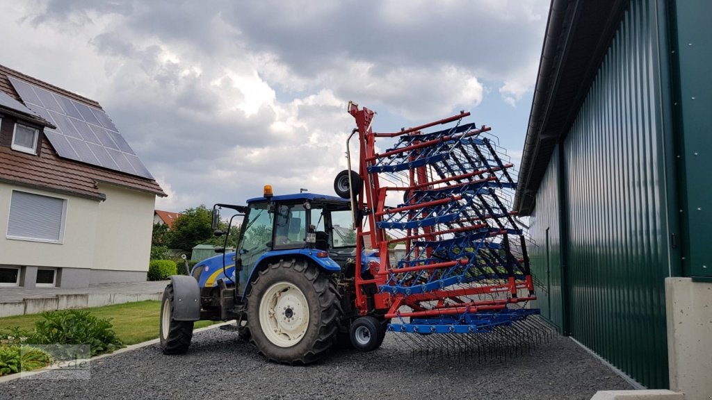 Striegeltechnik & Hacktechnik типа Hatzenbichler Striegel, Hachstrigel Federzahnhackegge 12m, Neumaschine в Bad Emstal (Фотография 3)