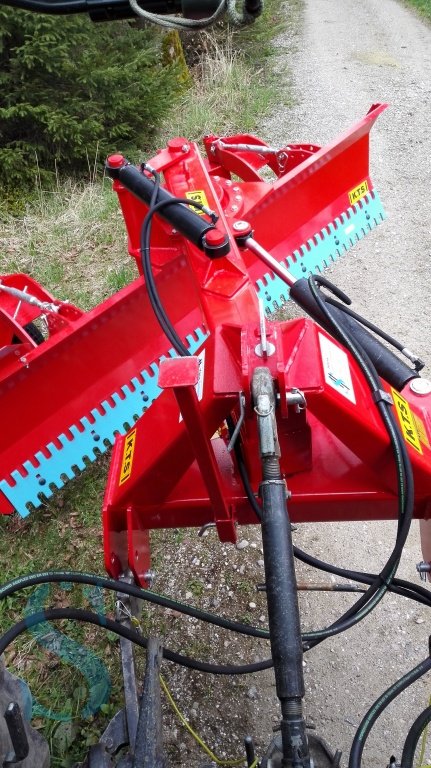 Grader of the type KTS 2,7 m mit 2 hydr. Zylindern, Neumaschine in Dietramszell (Picture 13)