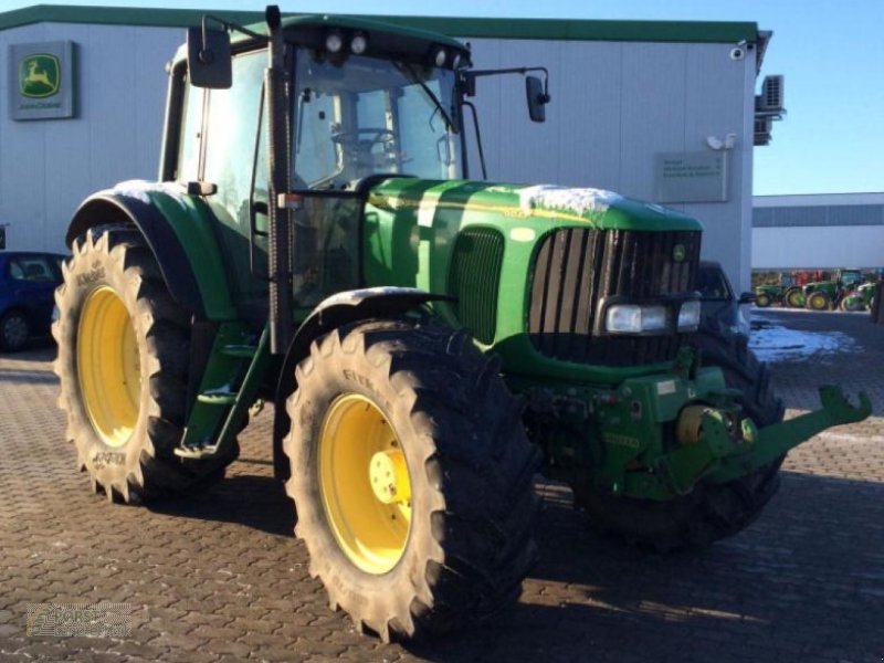 John Deere 6820 Traktor