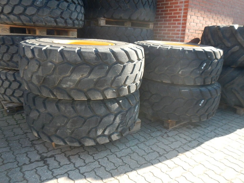Felge tipa Bridgestone 20.5R25 D150, Gebrauchtmaschine u Aabenraa (Slika 3)