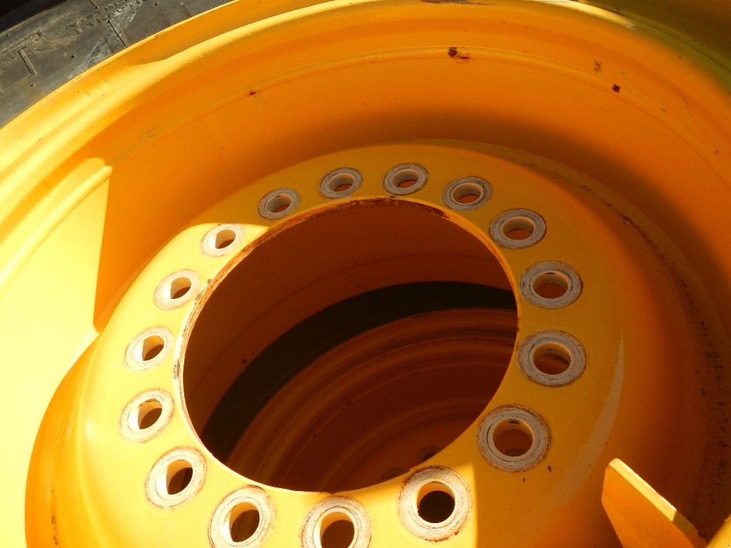 Felge tipa Bridgestone 20.5R25 D150, Gebrauchtmaschine u Aabenraa (Slika 7)