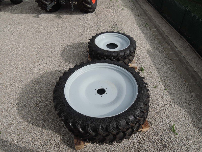 Pflegerad Türe ait Grasdorf Pflegebereifung passend zum Massey Ferguson MF 273 A, Neumaschine içinde Waischenfeld (resim 2)