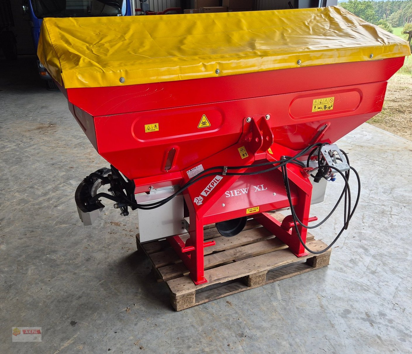 Düngerstreuer typu Akpil Siew XL 600 / 800 / 1000 / 1200L, Neumaschine v Neumarkt (Obrázek 2)