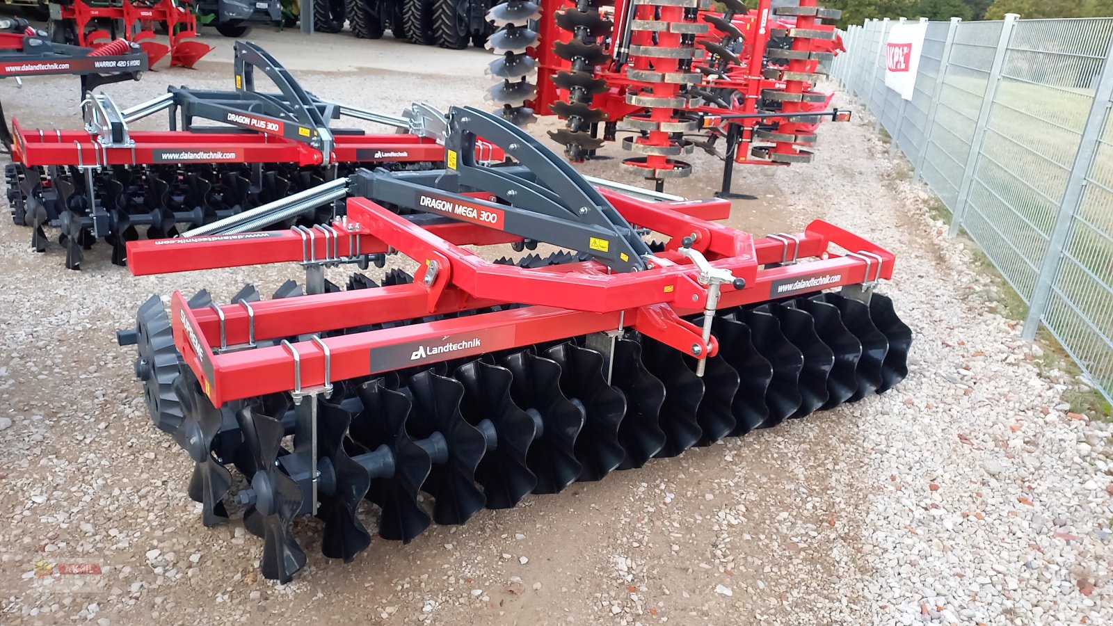 Packer & Walze типа DA Landtechnik Dragon Front Mega, Neumaschine в Neumarkt (Фотография 2)