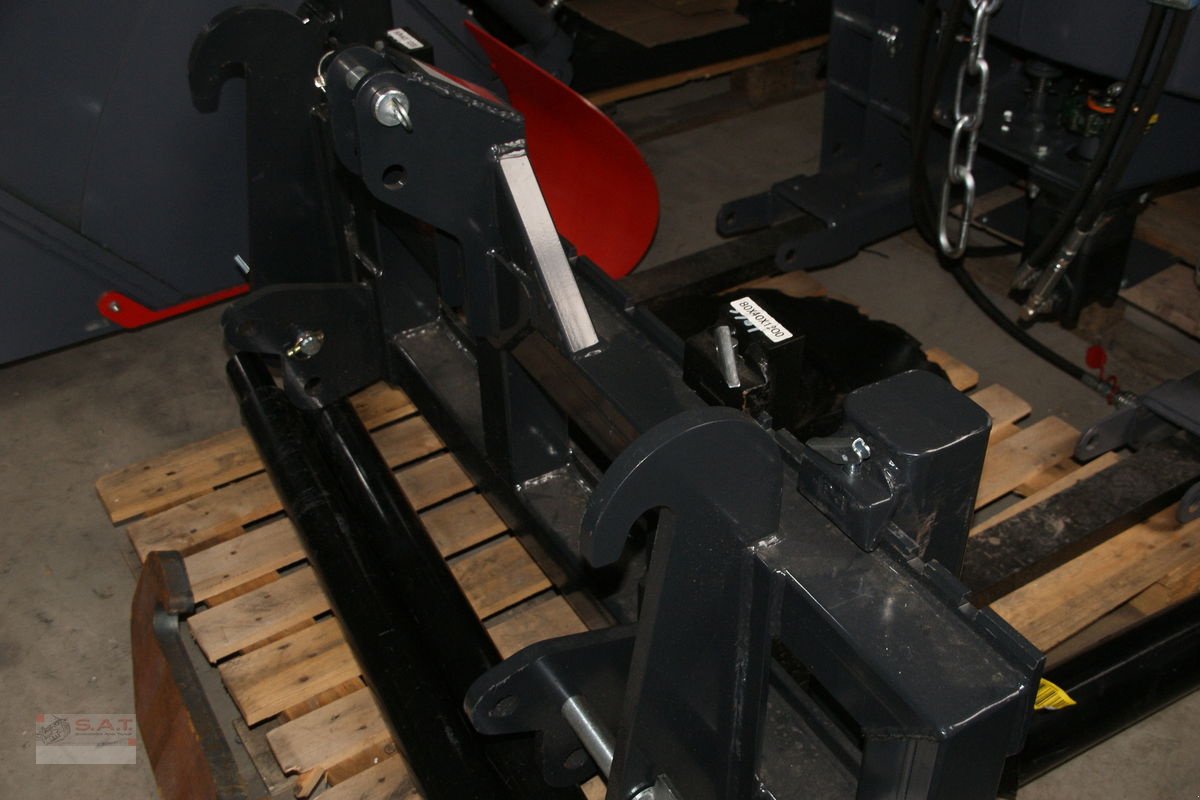 Frontladerzubehör of the type Sonstige Palettengabel Euro-Dreipunkt-NEU, Neumaschine in Eberschwang (Picture 2)