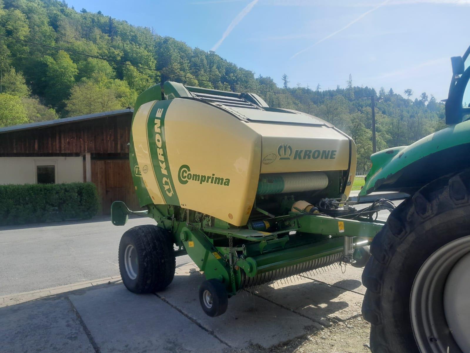 Rundballenpresse Türe ait Krone Comprima V 150 XC, Gebrauchtmaschine içinde Ostrava - Polanka (resim 3)