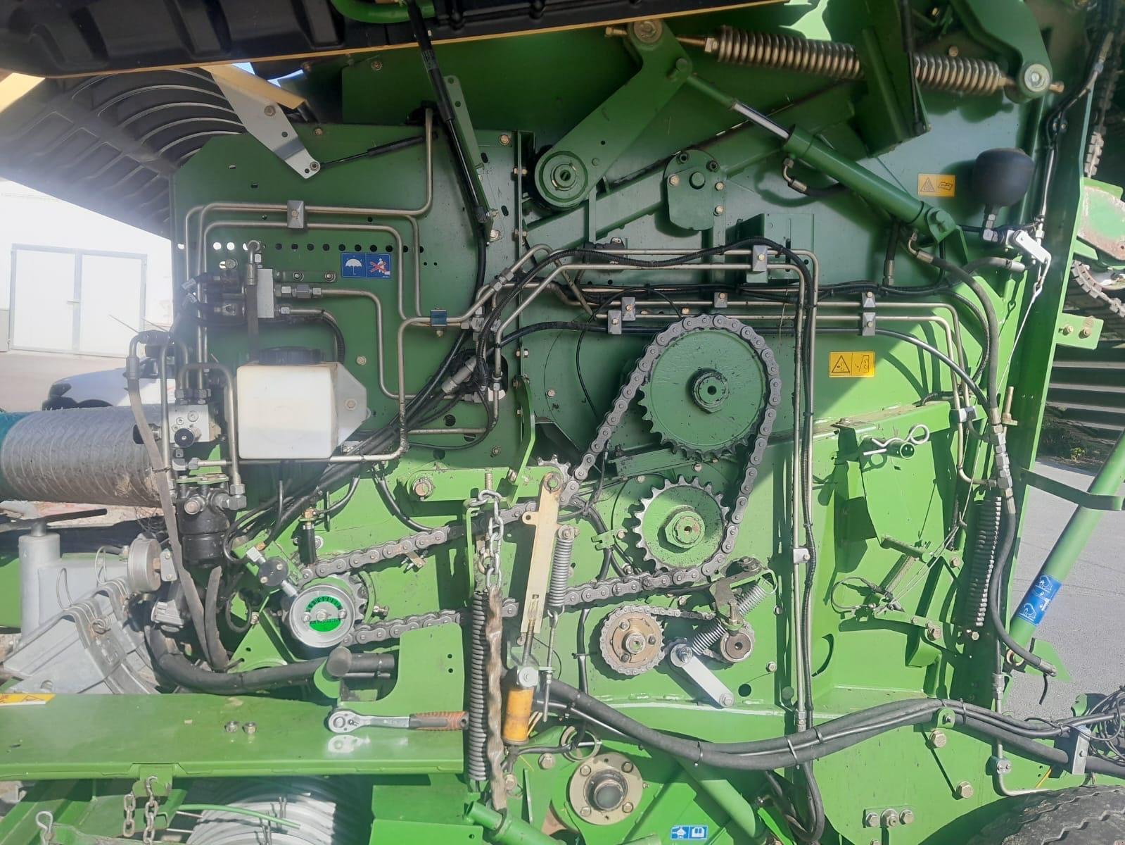 Rundballenpresse Türe ait Krone Comprima V 150 XC, Gebrauchtmaschine içinde Ostrava - Polanka (resim 6)