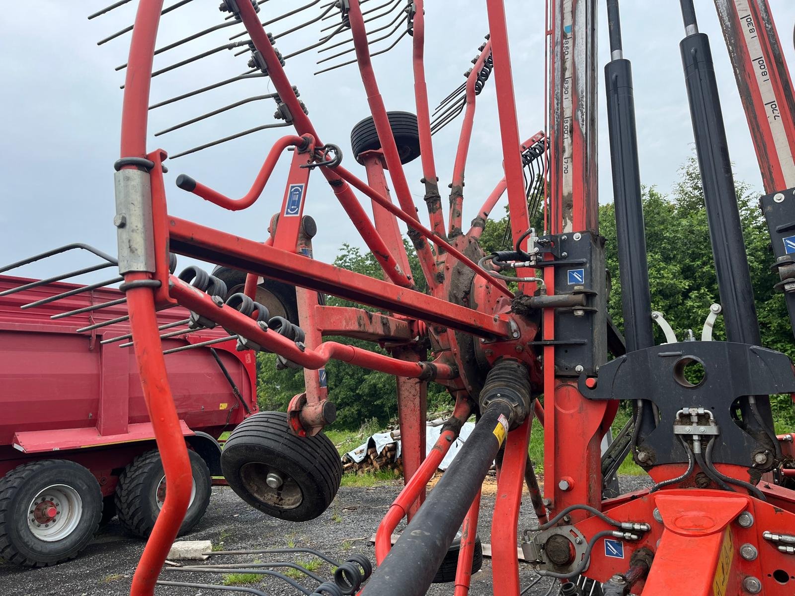 Schwader του τύπου Kuhn GA 8731, Gebrauchtmaschine σε Ostrava - Polanka (Φωτογραφία 13)