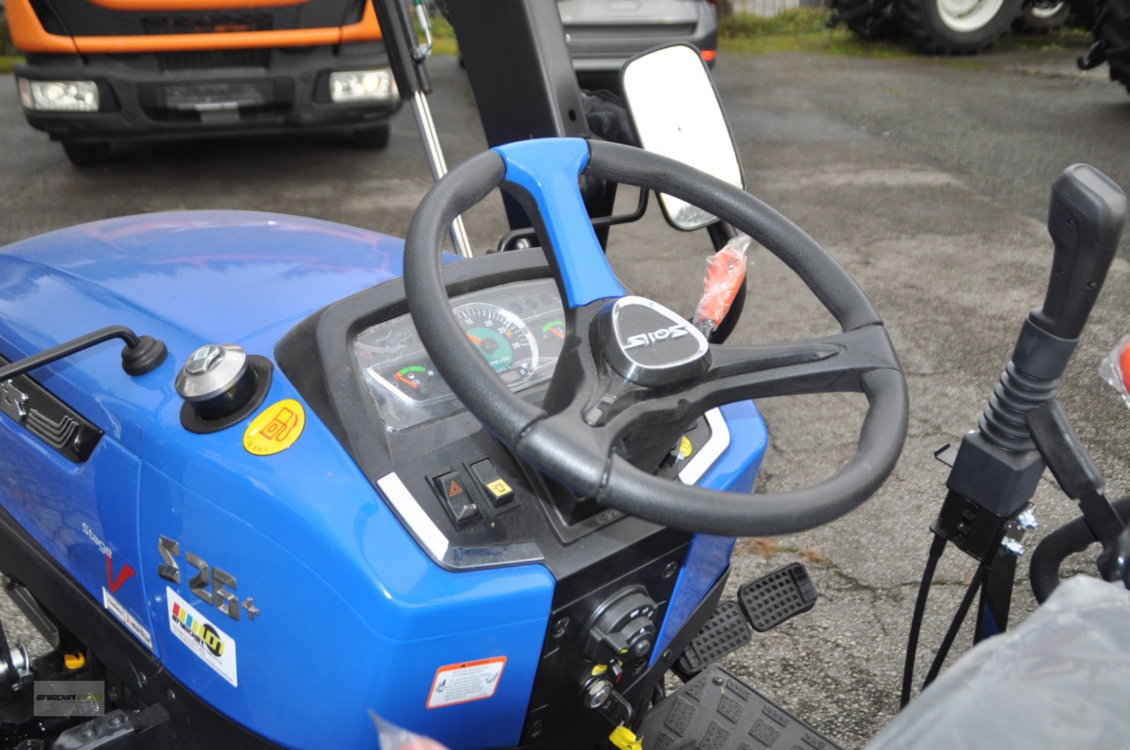 Traktor a típus Solis 26 *Sonderaktion*, Neumaschine ekkor: Lalling (Kép 9)