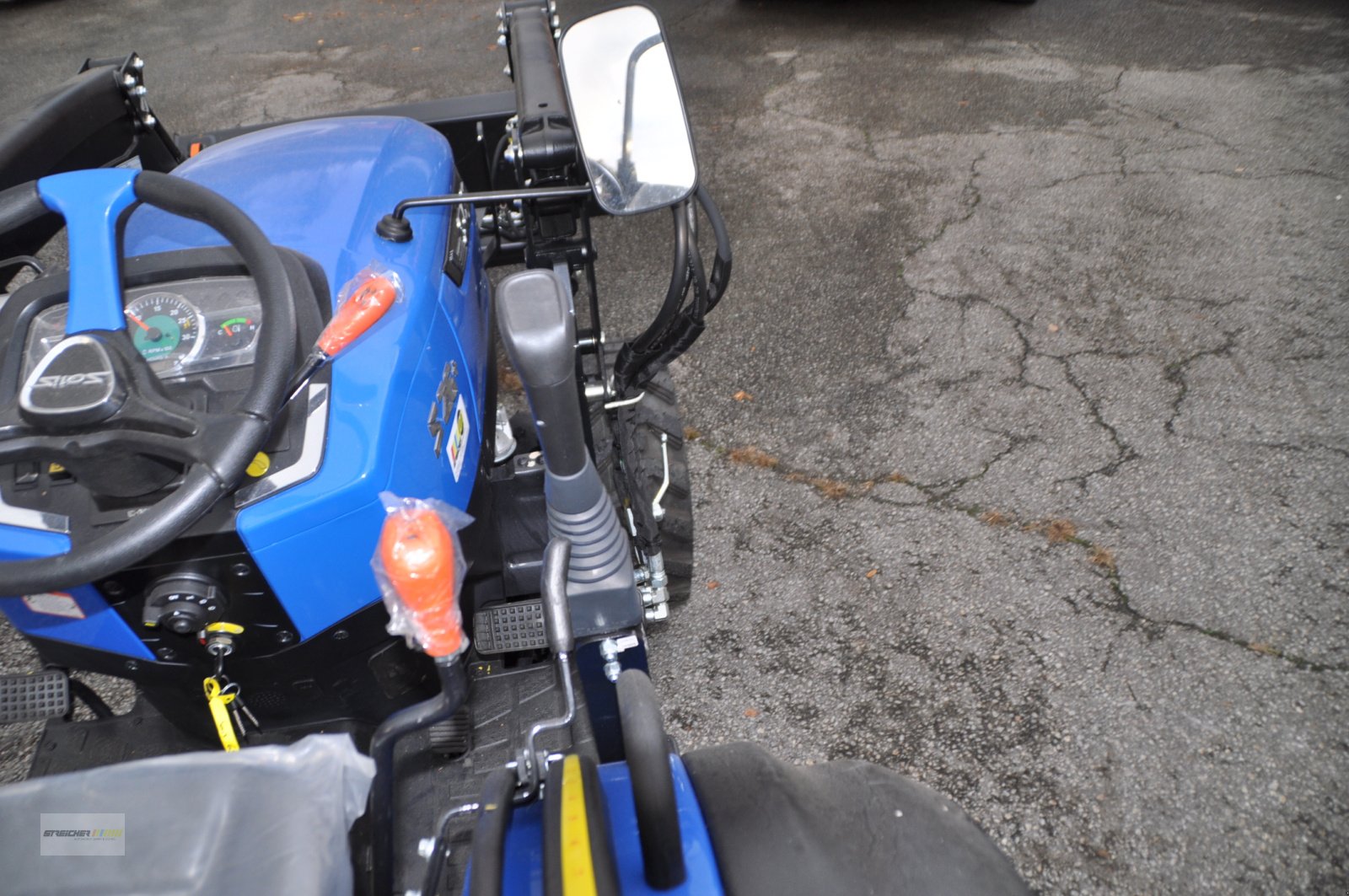 Traktor a típus Solis 26 *Sonderaktion*, Neumaschine ekkor: Lalling (Kép 14)