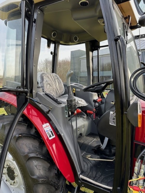 Geräteträger Türe ait Feng Shou DF-504 G3 Kabine og Brede dæk, Gebrauchtmaschine içinde Herning (resim 16)