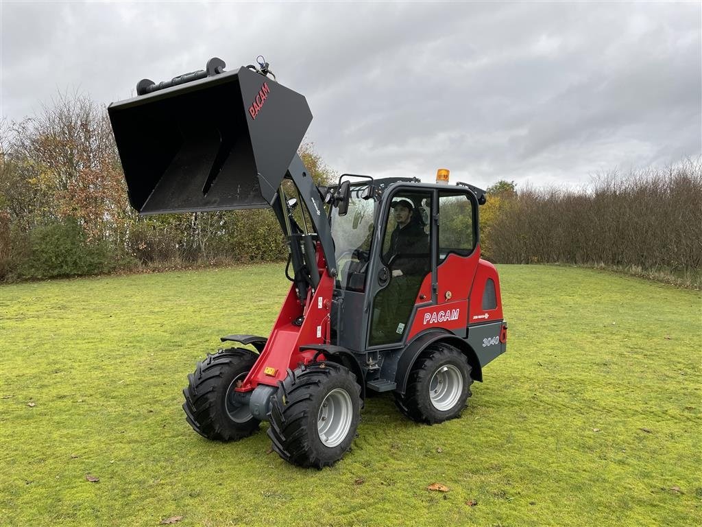 Kompaktlader of the type Sonstige 3040 Kabine, Gebrauchtmaschine in Herning (Picture 14)