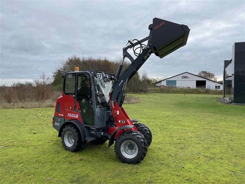 Kompaktlader of the type Sonstige 3040 Kabine, Gebrauchtmaschine in Herning (Picture 12)