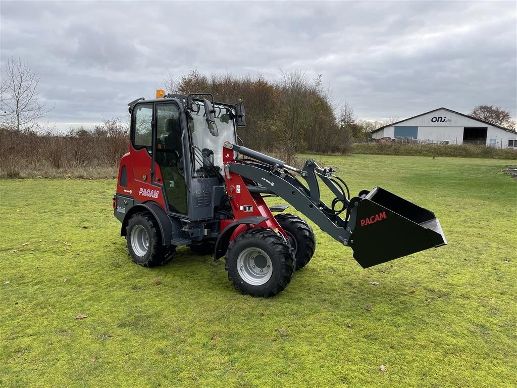 Kompaktlader of the type Sonstige 3040 Kabine, Gebrauchtmaschine in Herning (Picture 11)