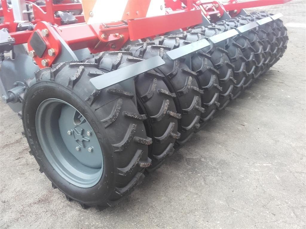 Zinkenrotor (Ackerbau) от тип Unia Cross 3 Drive, Gebrauchtmaschine в Hadsund (Снимка 7)
