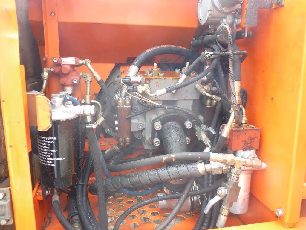 Kettenbagger des Typs Sonstige FIAT-HITACHI EX 165, Neumaschine in Roosendaal (Bild 10)