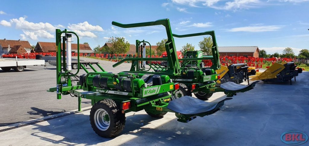 Ballenwickler of the type McHale 991BC Ballenwickler, Neumaschine in Rovisce (Picture 3)